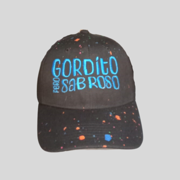 Gorra Clásica con Frase Única 🧢 Gordita Pero Sabrosa - Imagen 8